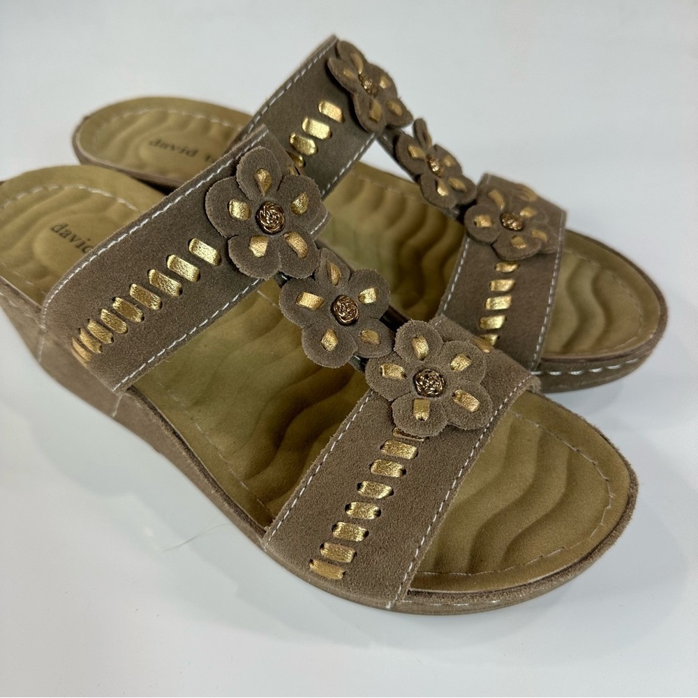 DAVID TATE sandal 8M gold embellishments SLIP ON gold light brown tan 8 NEW - Picture 8 of 9